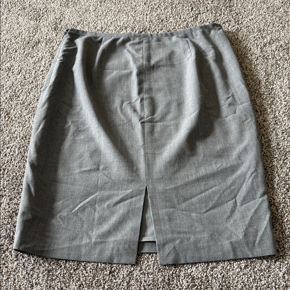 The Limited Gray Pencil Skirt Knee Length Work Office Size 6 - Picture 4 of 4